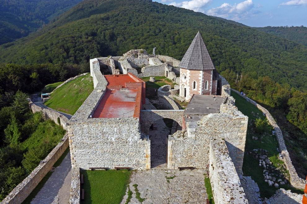 Medvedgrad vára